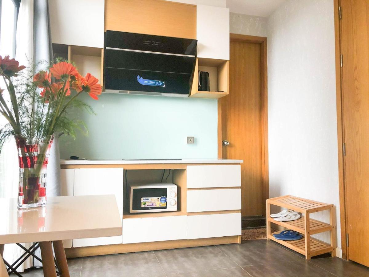 Full House Retreat - The Water Front Aparthotel Хошимин Екстериор снимка