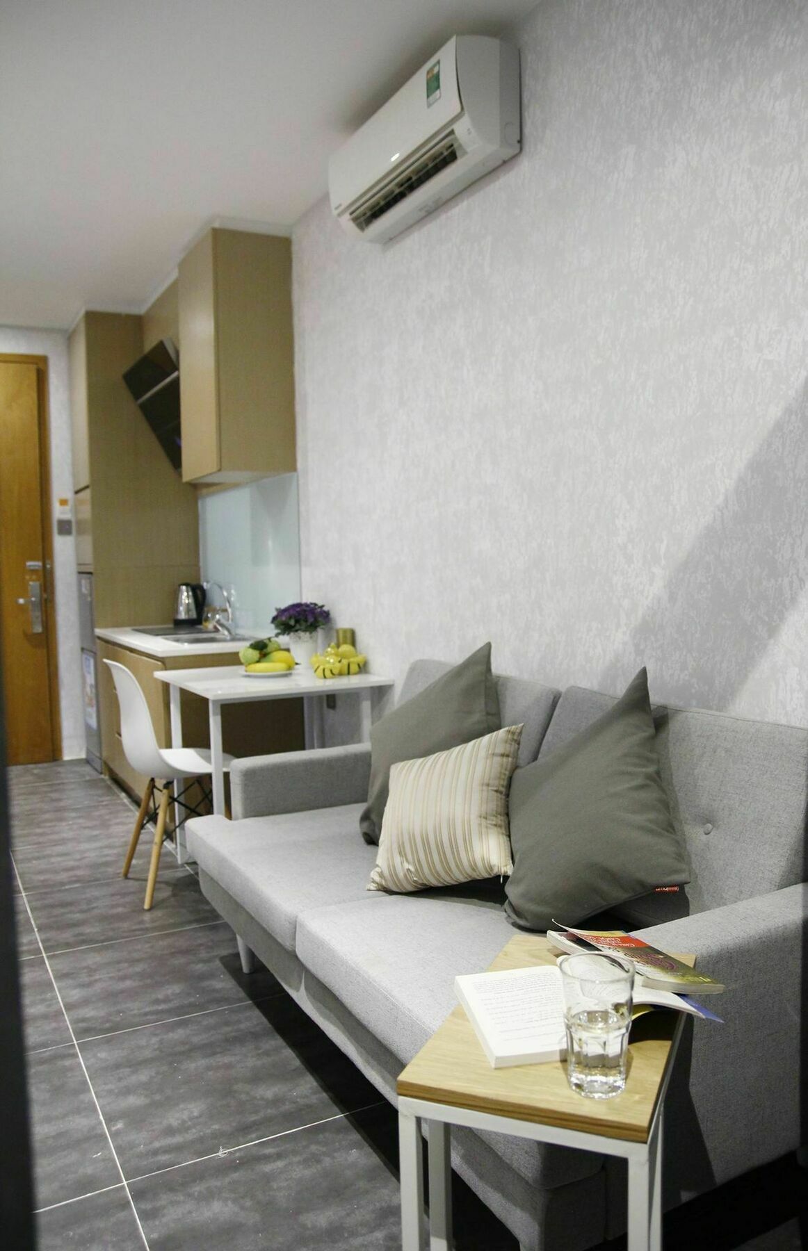 Full House Retreat - The Water Front Aparthotel Хошимин Екстериор снимка