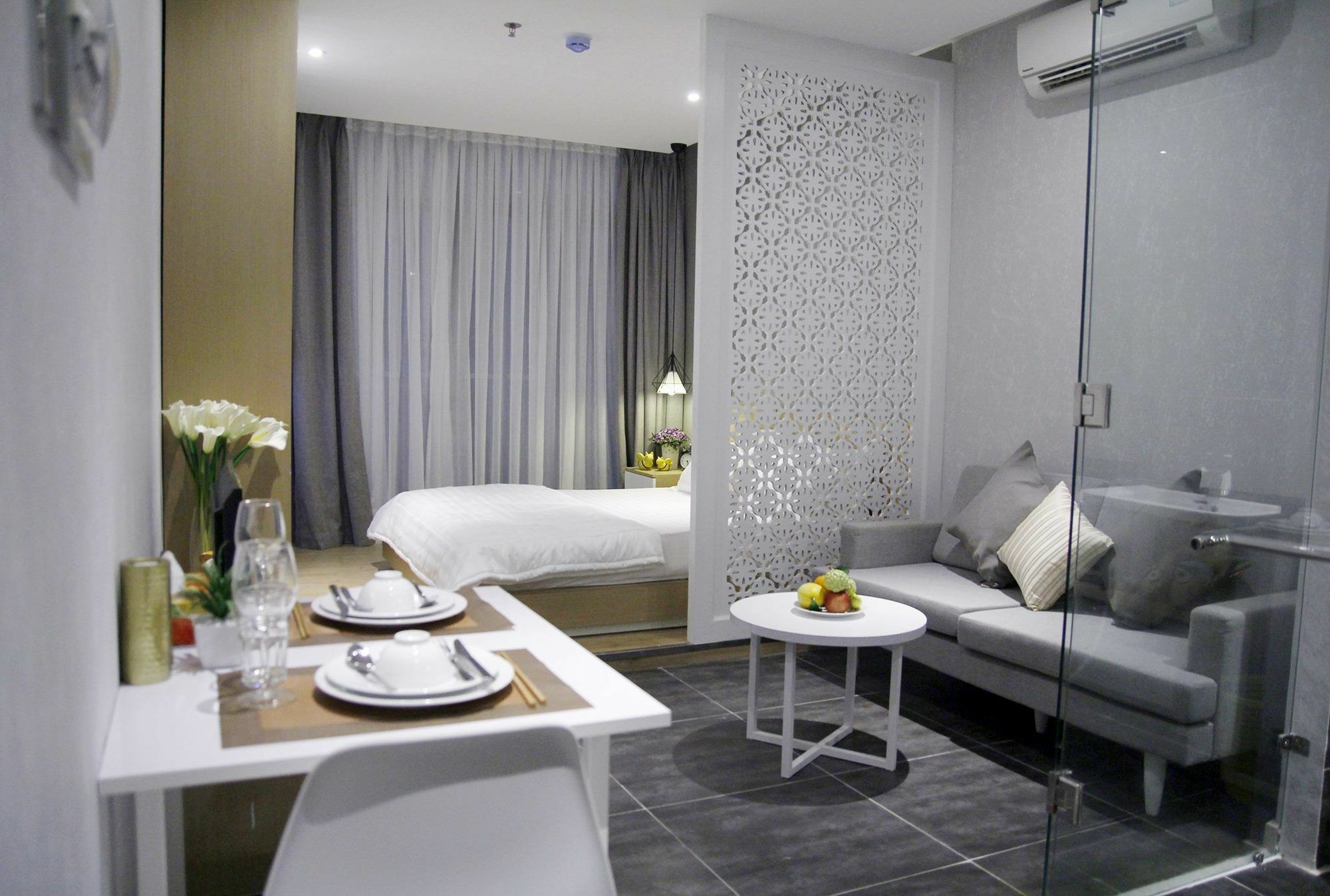 Full House Retreat - The Water Front Aparthotel Хошимин Екстериор снимка